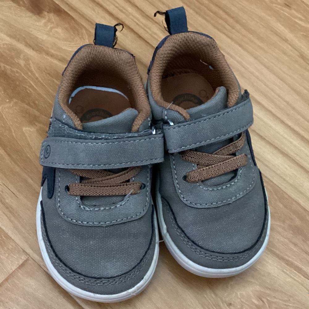 Baby’s little munchkin shoes